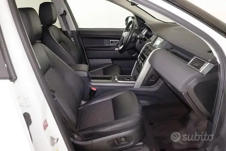 Land Rover Discovery Sport 2019 photo 3