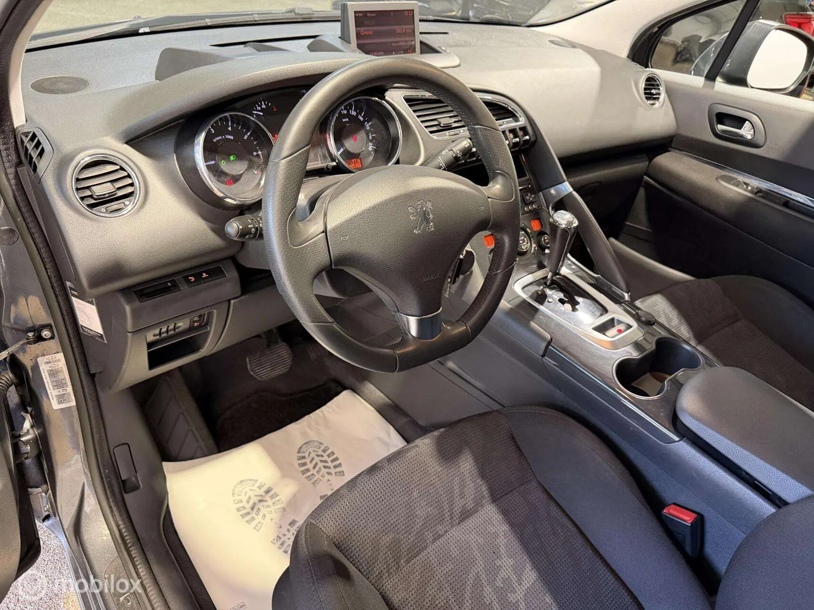 Peugeot 3008 2010 photo 5