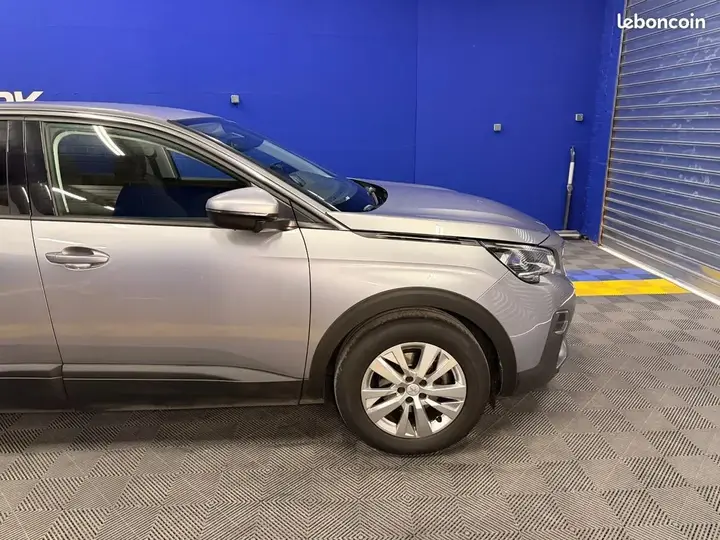 Peugeot 3008 2020 photo 2