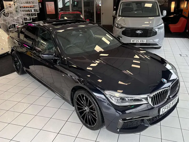 BMW 7 Series 2018 photo 5