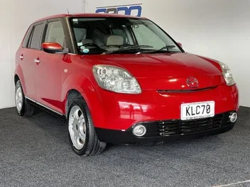 Mazda Verisa 2005 photo 2
