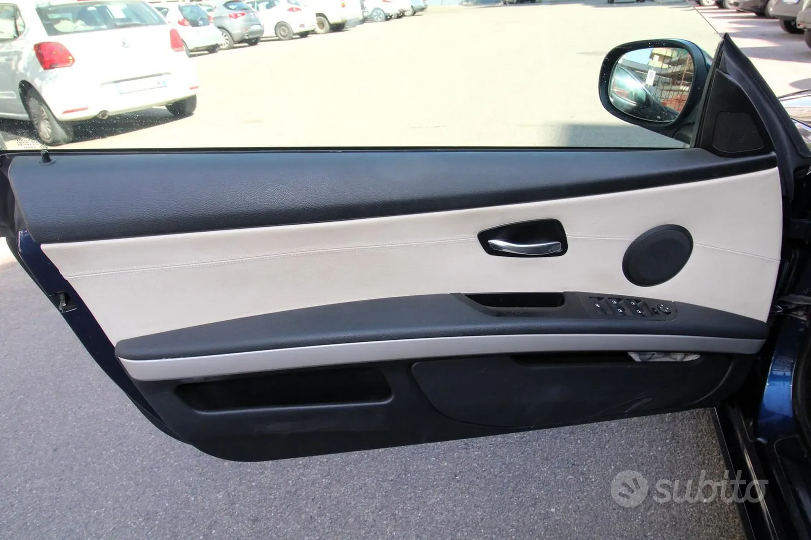 BMW 3 Series 2010 photo 3