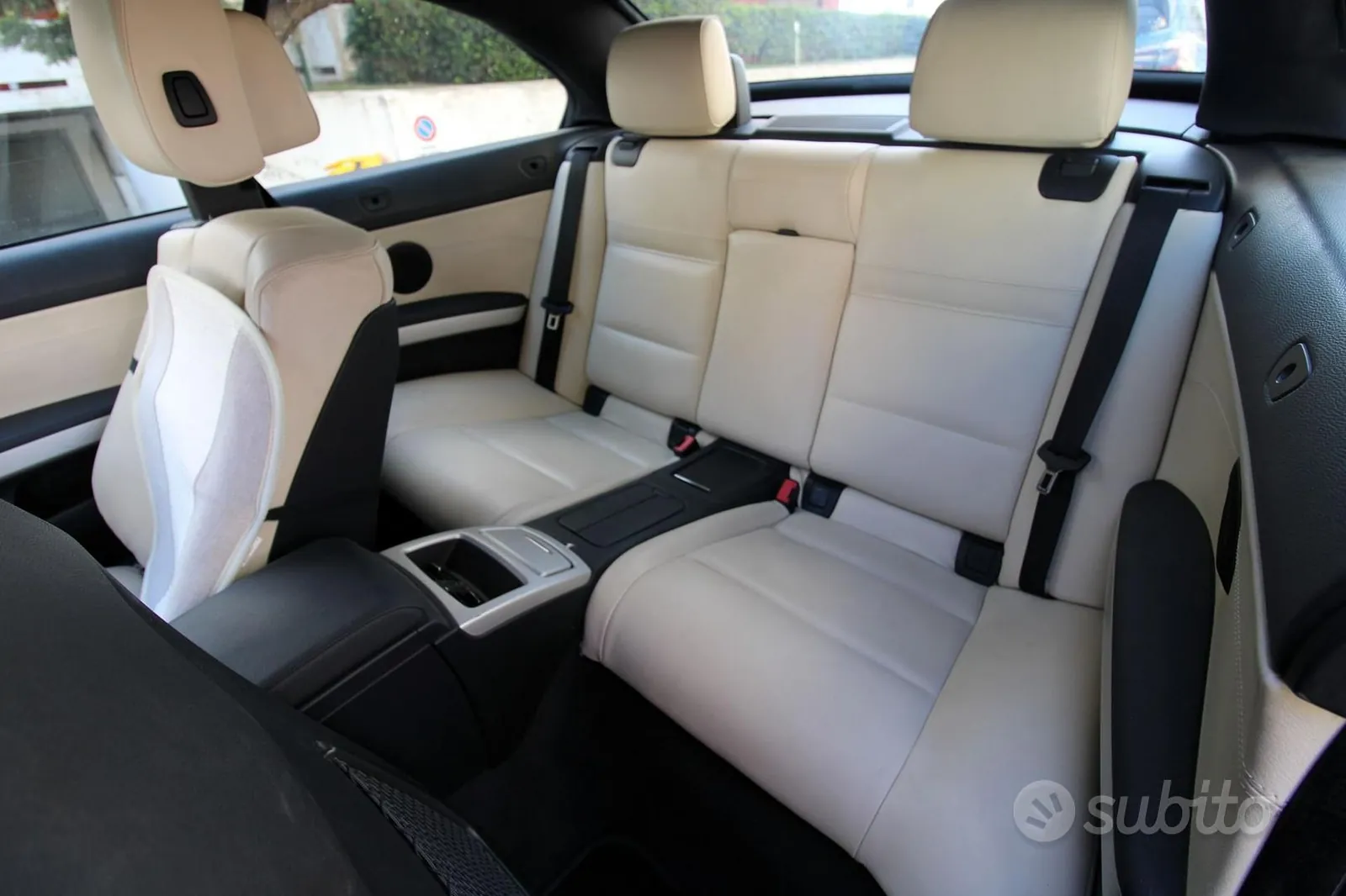 BMW 3 Series 2010 photo 5