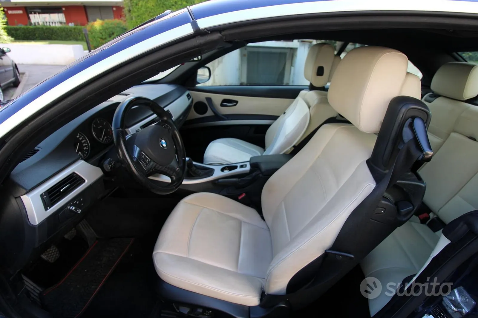 BMW 3 Series 2010 photo 4