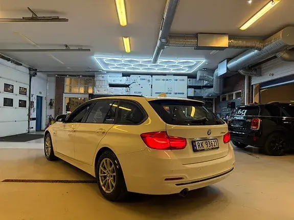 BMW 316D 2016 photo 3