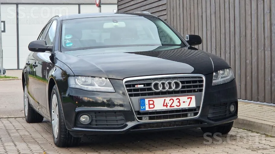 Audi A4 2010 photo 3