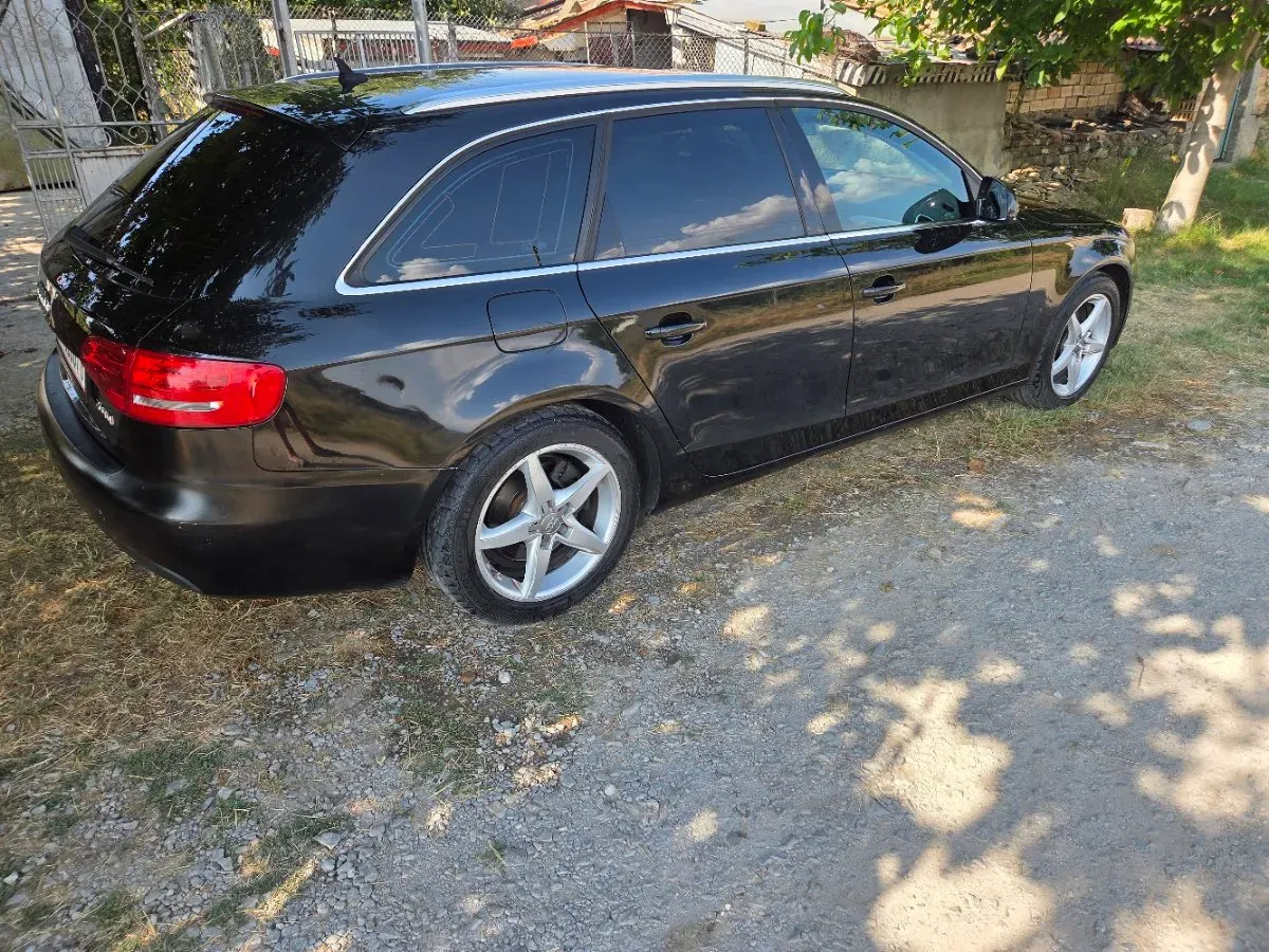 Audi A4 2009 photo 3