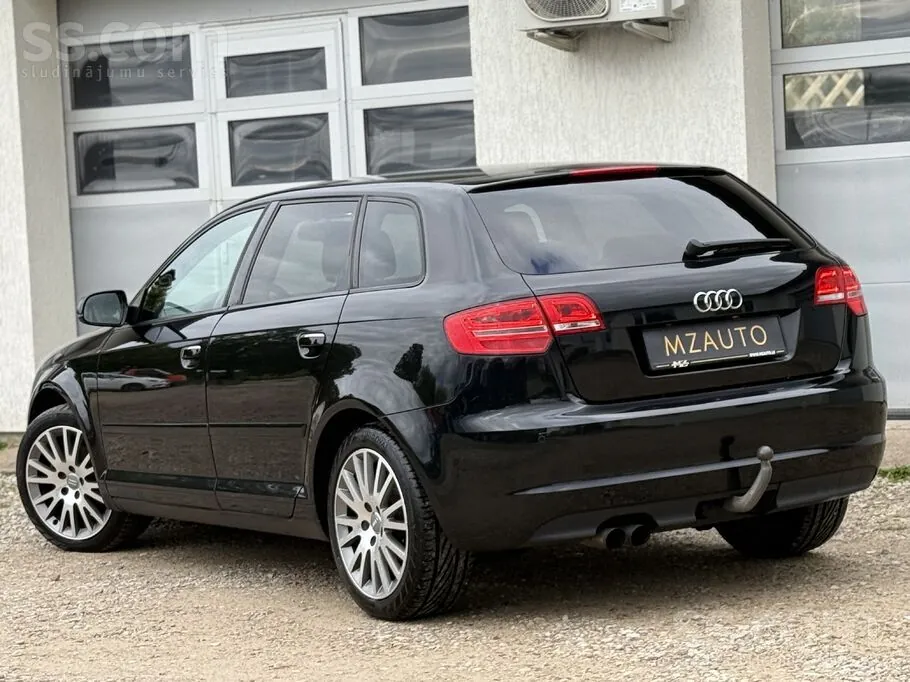 Audi A3 2011 photo 3