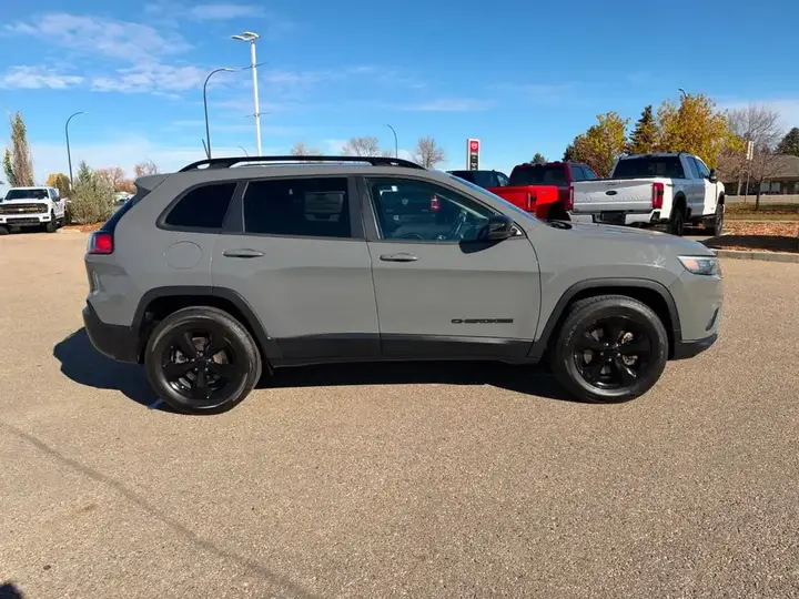 Jeep Cherokee 2022 photo 4
