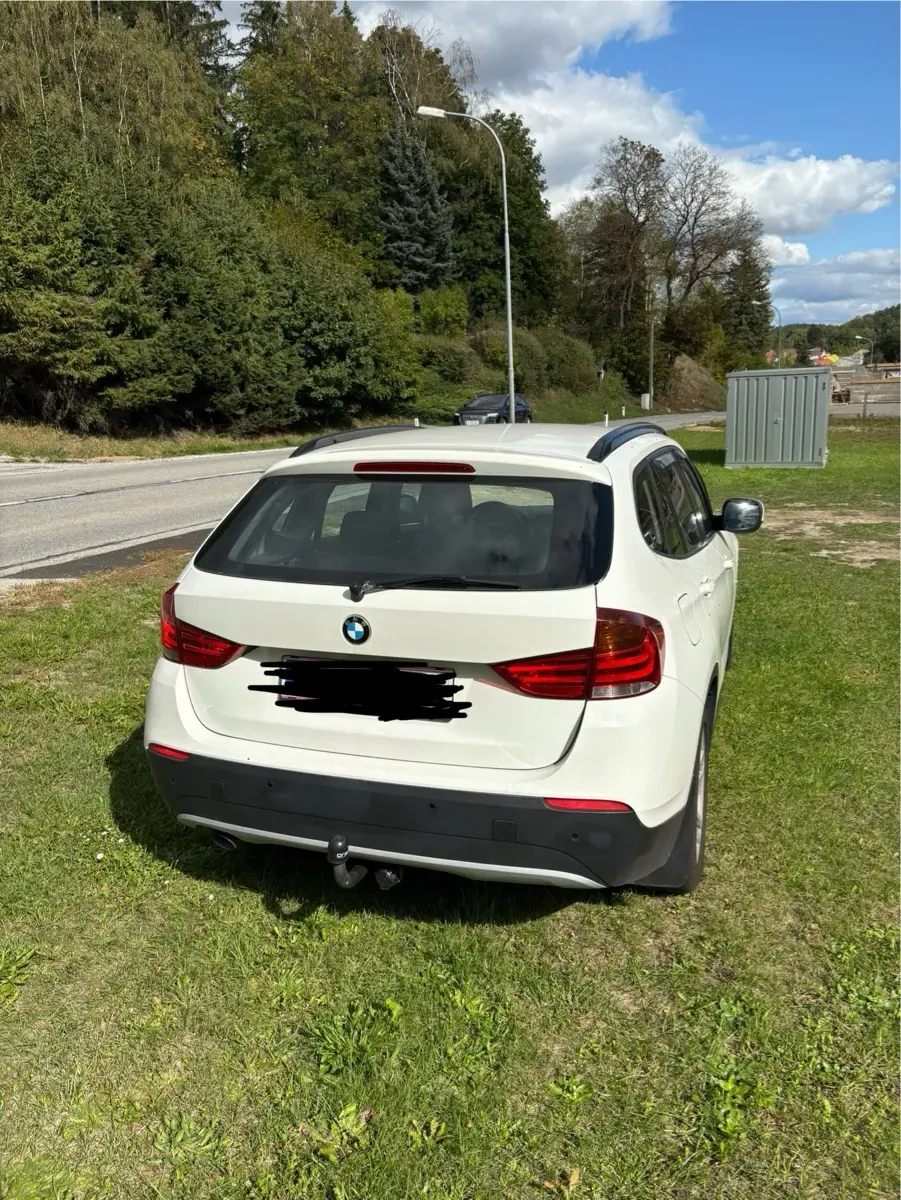 BMW X1 2011 photo 2