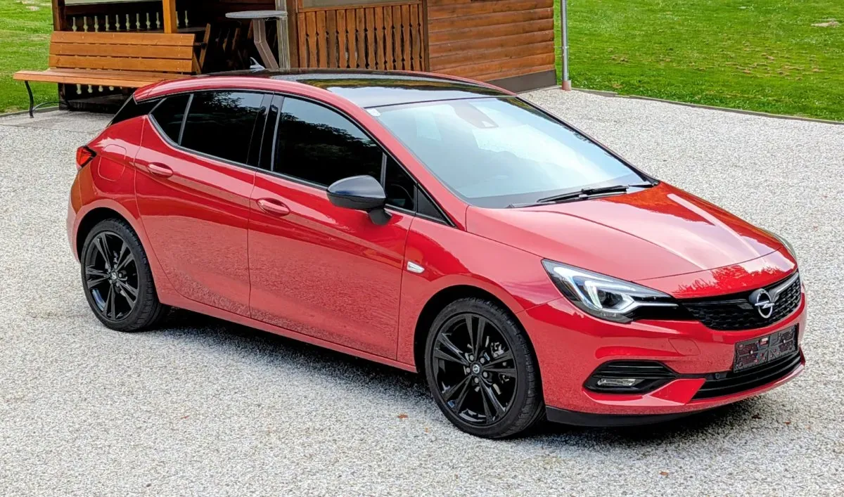 Opel Astra 2019 photo 2