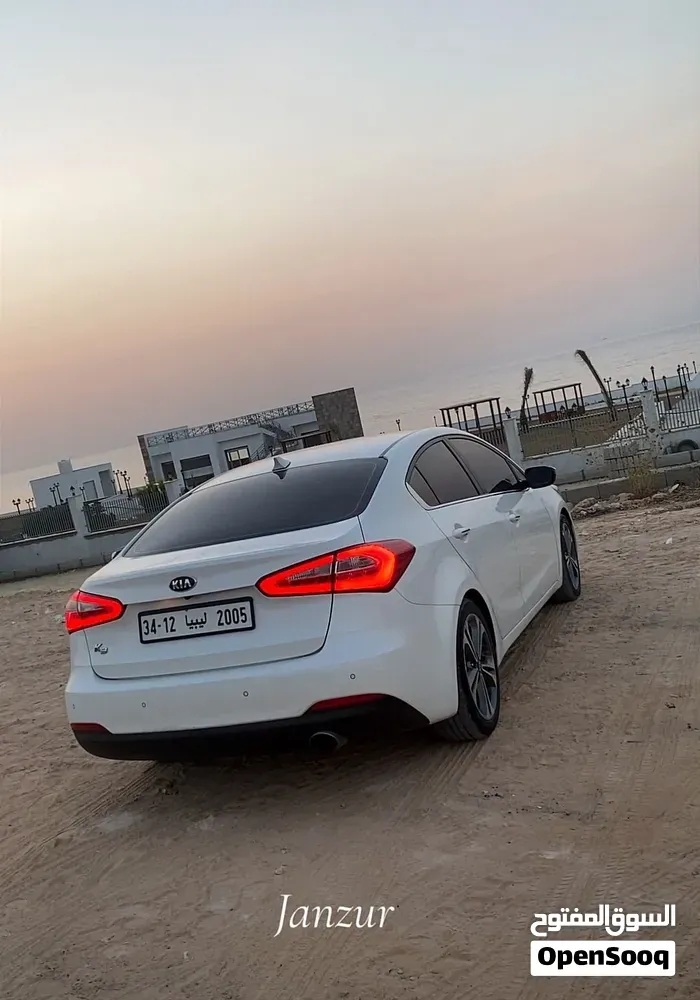 Kia K3 2015 photo 4