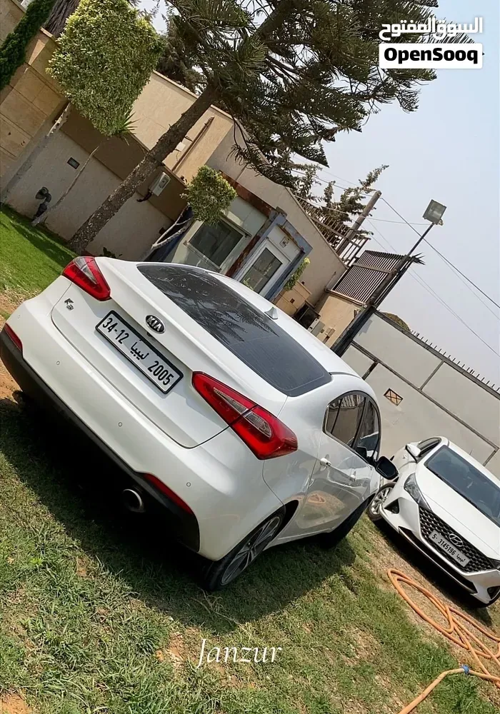 Kia K3 2015 photo 2