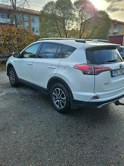 Toyota Rav4 2016 photo 3