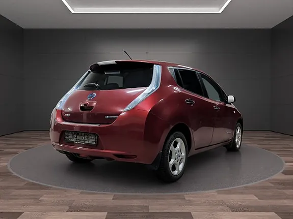 Nissan Leaf 2013 photo 5