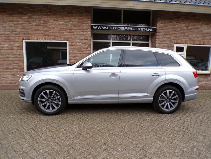 Audi Q7 2018 photo 2