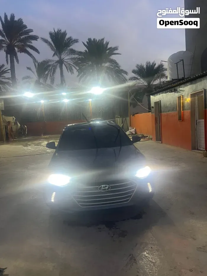 Hyundai Elantra 2018 photo 3
