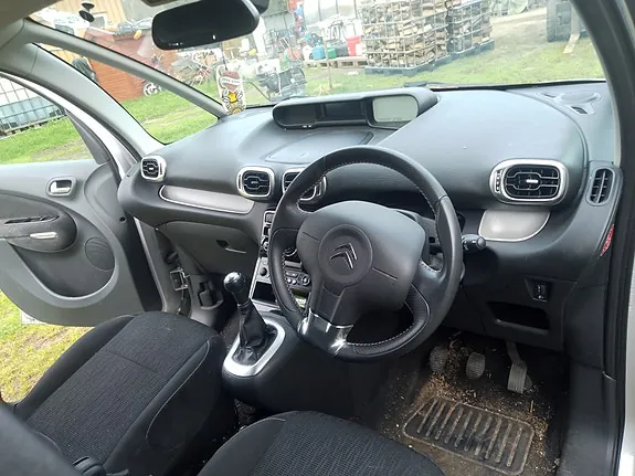 Citroen C3 2014 photo 3
