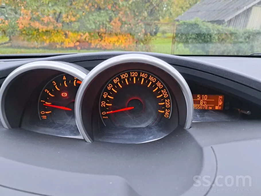 Toyota Verso 2012 photo 5