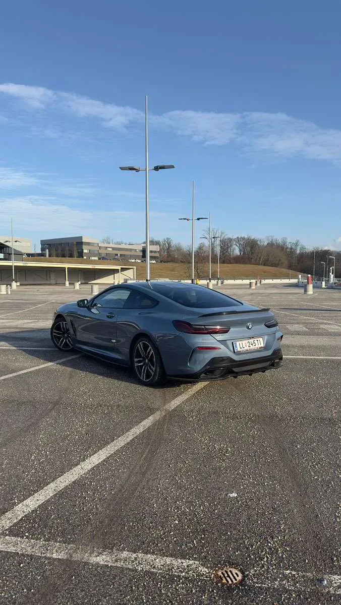 BMW 8 Series 2018 photo 2
