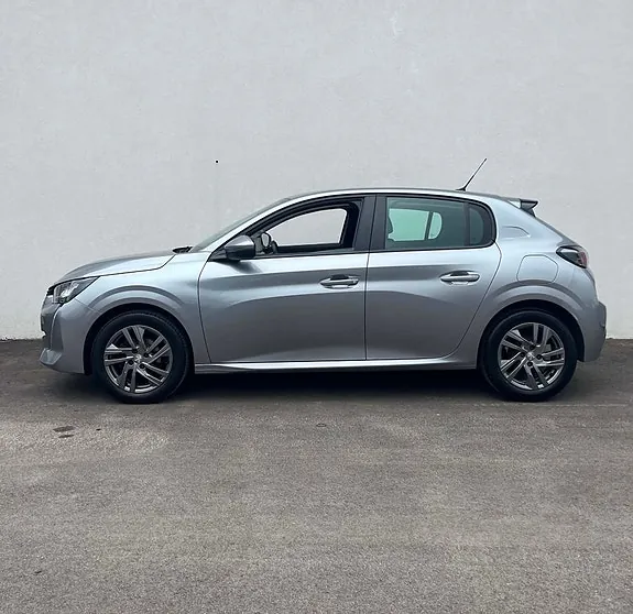 Peugeot 208 2020 photo 3