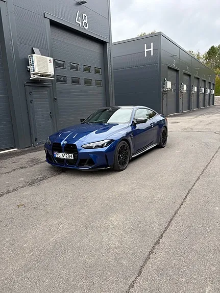 BMW M4 2025 photo 3