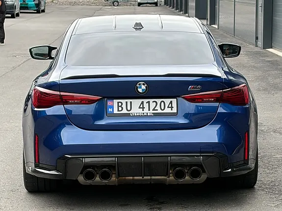 BMW M4 2025 photo 4