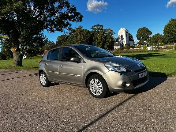 Renault Clio 2012 photo 3