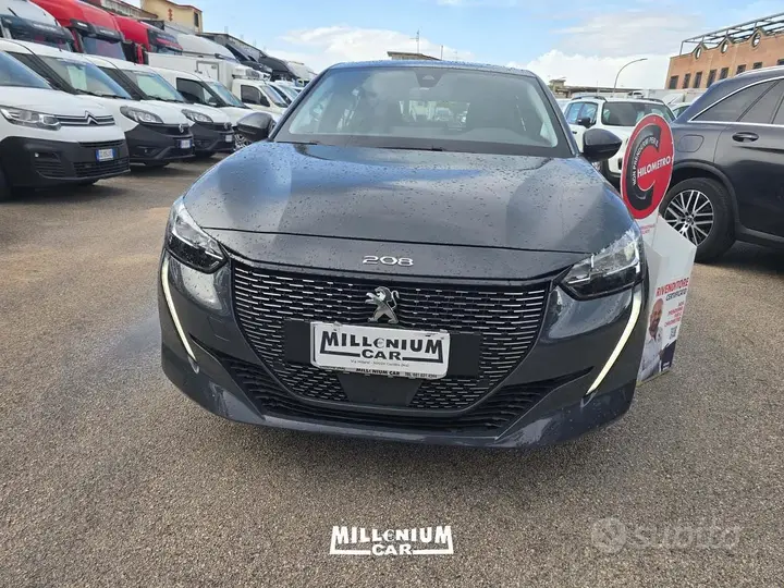Peugeot 208 2021 photo 2