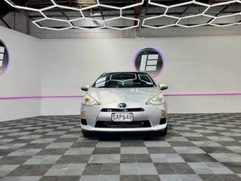 Toyota Aqua 2012 photo 3