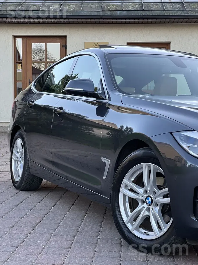 BMW 318 2017 photo 3