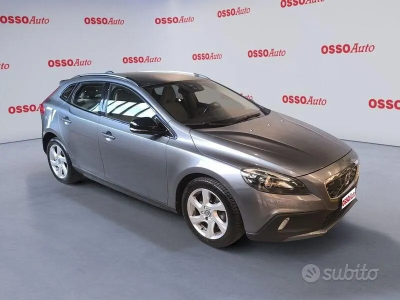 Volvo V40 Cross Country 2015 photo 2