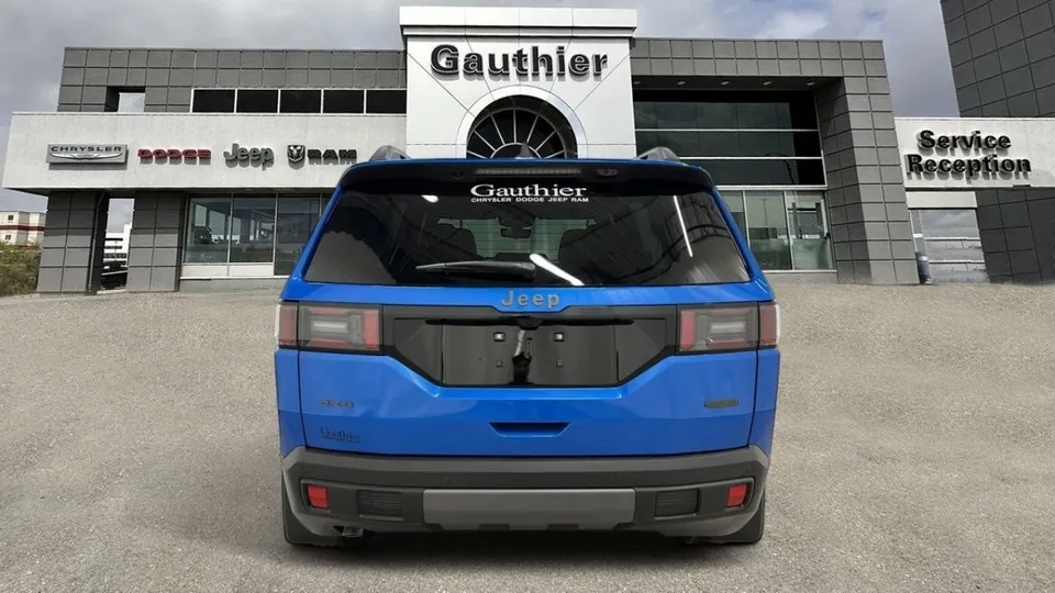 Jeep Cherokee 2026 photo 5