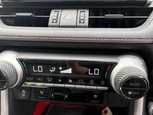Toyota Rav4 2021 photo 3