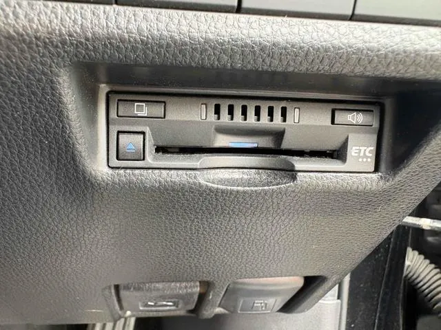 Toyota Rav4 2021 photo 4
