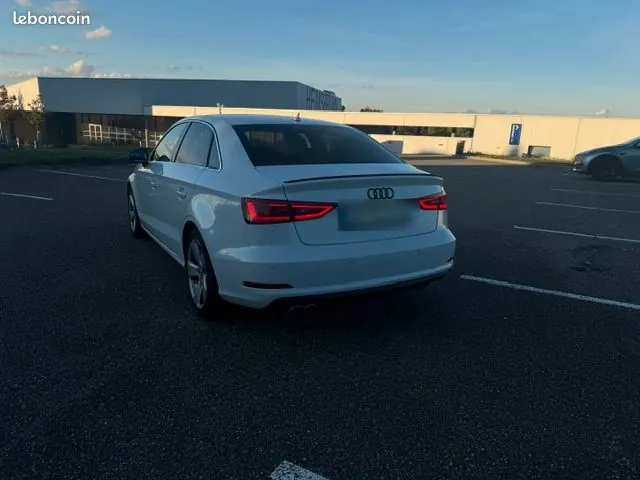 Audi A3 2013 photo 2