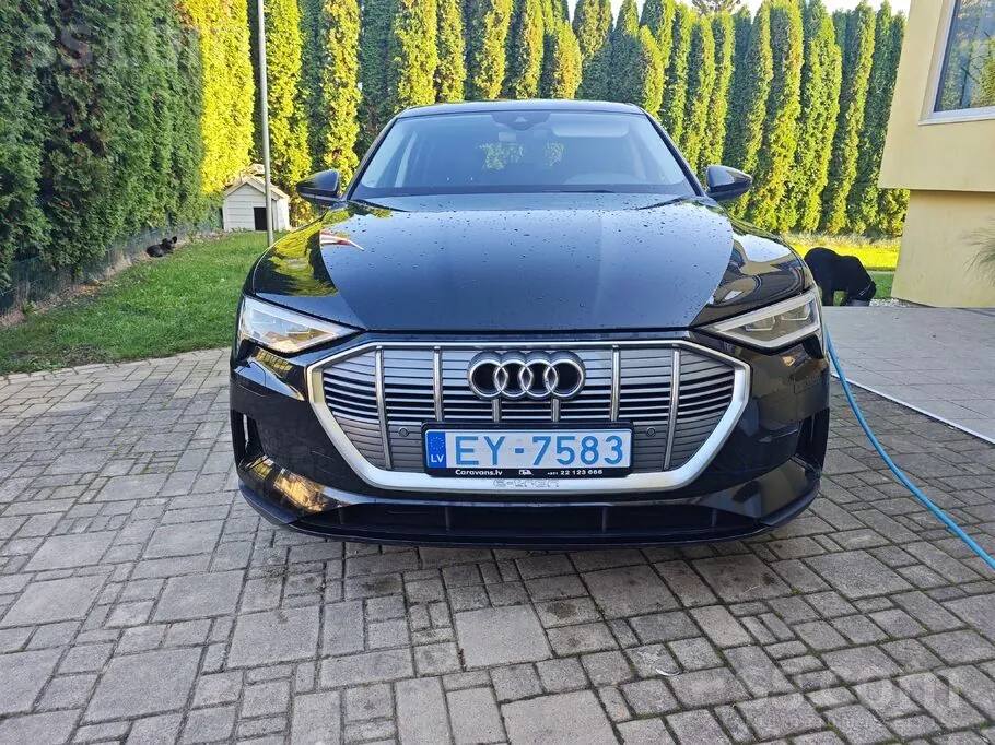 Audi E-Tron 2020 photo 2