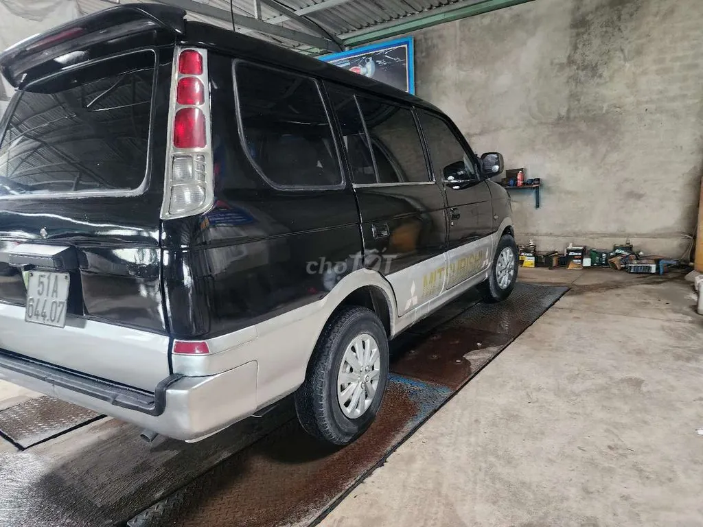 Mitsubishi Jolie 2005 photo 4