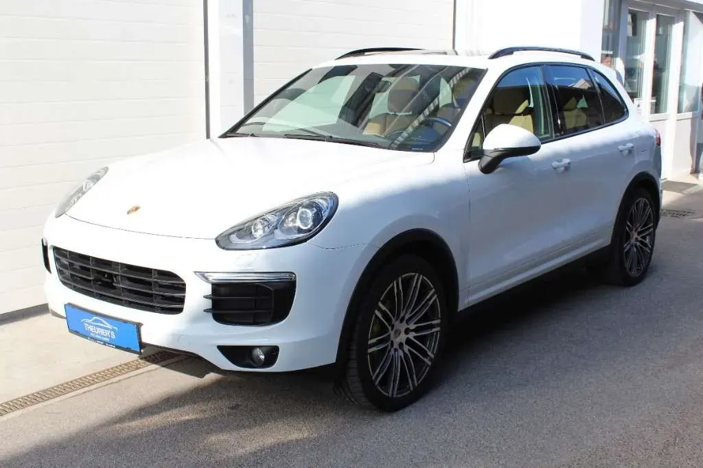 Porsche Cayenne 2016 photo 2