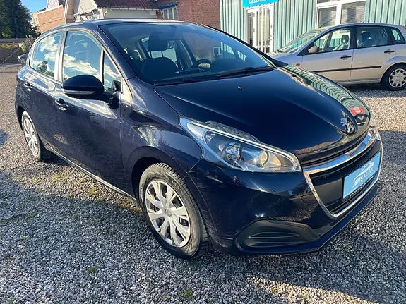 Peugeot 208 2015 photo 5
