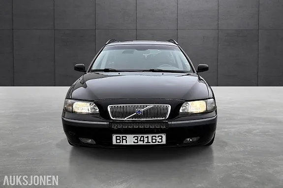Volvo V70 2004 photo 2