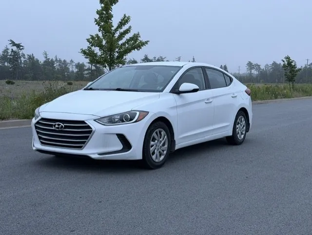 Hyundai Elantra 2017 photo 5