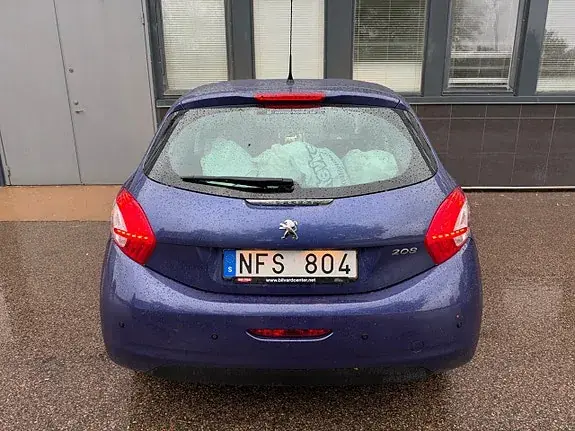 Peugeot 208 2012 photo 5
