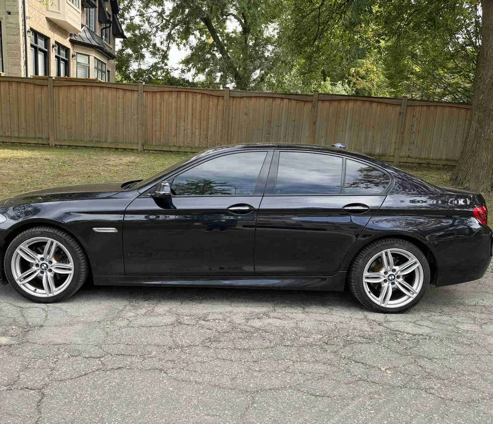 BMW 528I