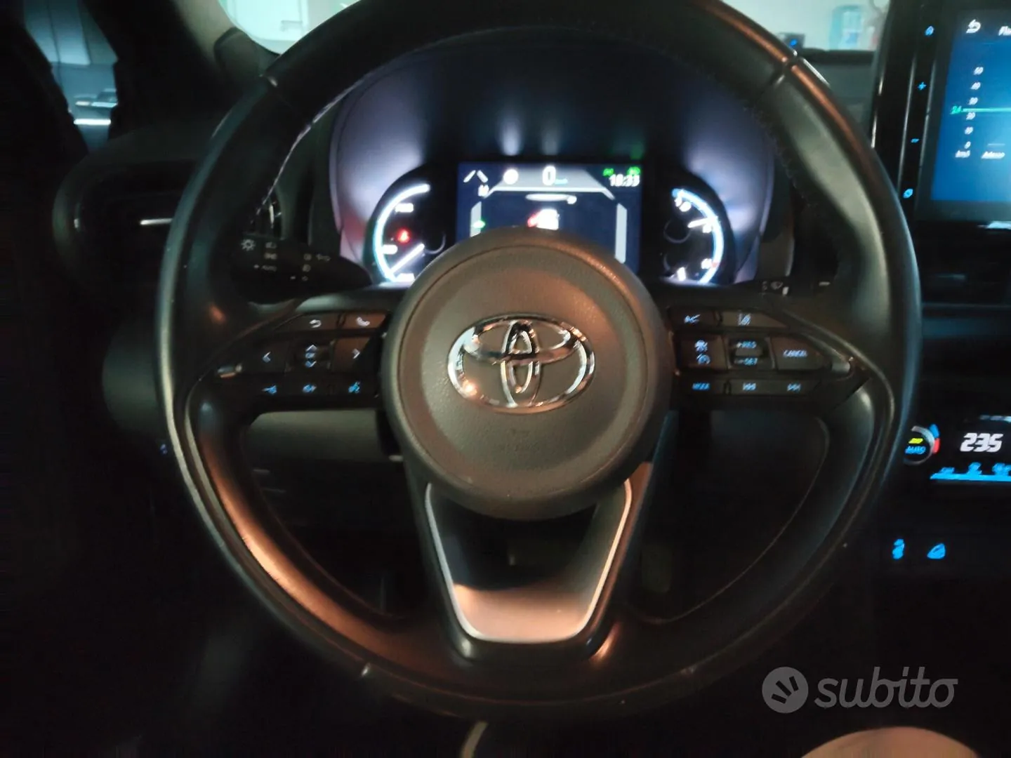 Toyota Yaris Cross 2023 photo 4