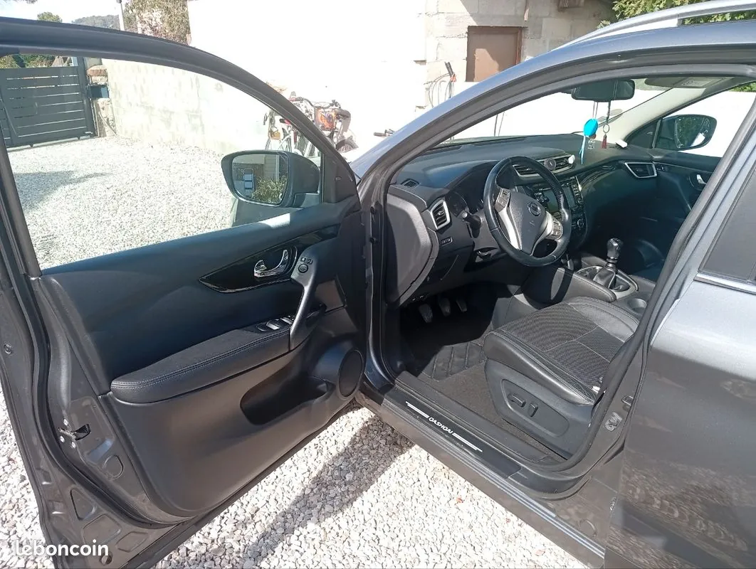 Nissan Qashqai 2014 photo 3