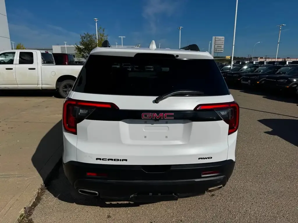 GMC Acadia 2023 photo 4