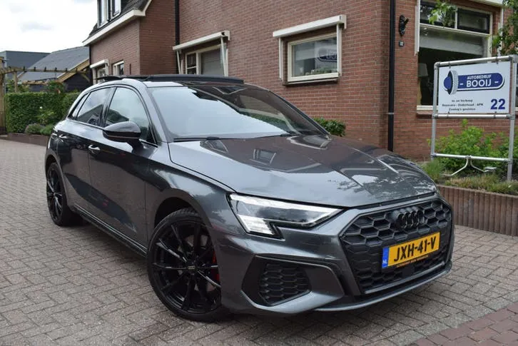 Audi A3 2021 photo 2