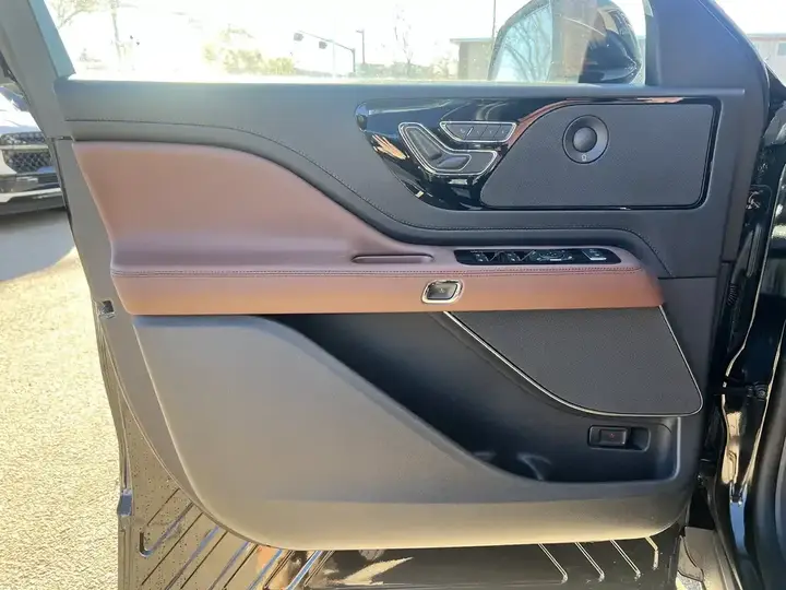 Lincoln Aviator 2026 photo 5
