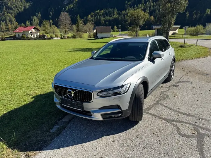 Volvo V90 Cross Country 2017 photo 3